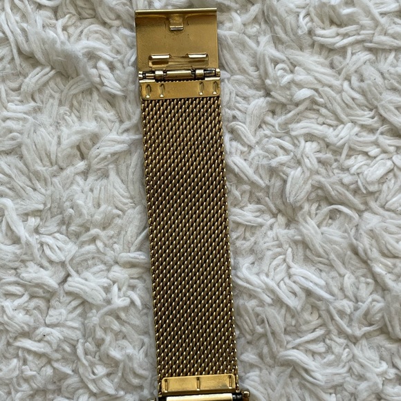 Rosefield Mercer Gold Mesh watch 38mn - Picture 6 of 15